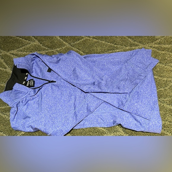 Purple medium Victoria secret long sleeve athletic wear - Picture 2 of 4